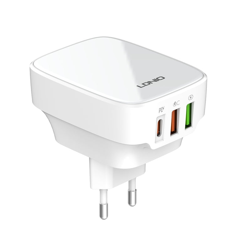 Ldnio 32W 3 USB QC4.0 Super Fast Charger Q334 EU Plug